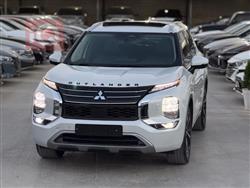 ميتسوبيشي اوتلاندر